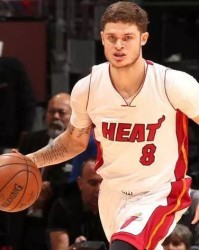  小威廉姆斯复出首秀，强势晋级第二轮