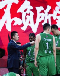  教练临场变阵奇效，替补席成制胜奇兵