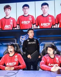  电竞裁判严格执法保障赛事公平