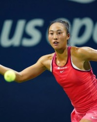  王曦雨美网黑马奔袭，中国小花首进大满贯十六强