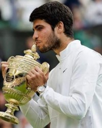  阿尔卡拉斯强势突围，新生代统治罗兰加洛斯