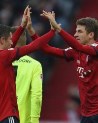  拜仁慕尼黑主场完胜多特，德甲霸主显威风  