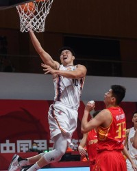  深圳马可波罗加时惜败于上海久事男篮