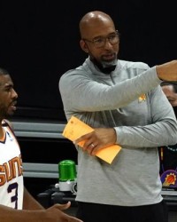  太阳保罗精准传导盘活全队攻势