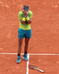  纳达尔红土称王斩获法网桂冠