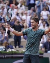  鲁德背靠背闯入决赛，北欧新星持续闪耀