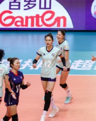  电竞女选手突破偏见 女子联赛关注度显著提升