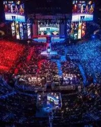  电竞周边产品热销，粉丝热情持续高涨