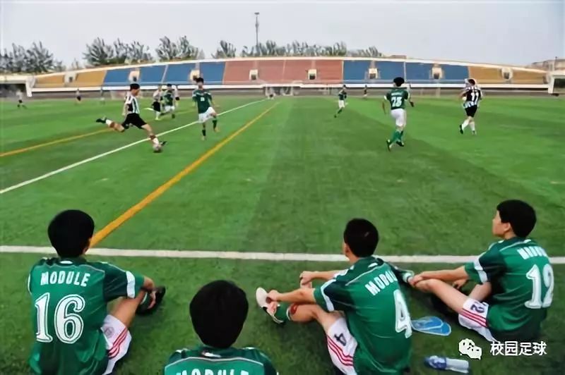  公益足球走进山区，体育精神传递温暖力量