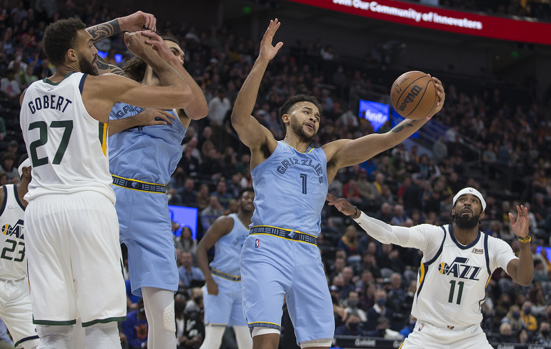  莫兰特暴扣绝杀灰熊终结快船不败