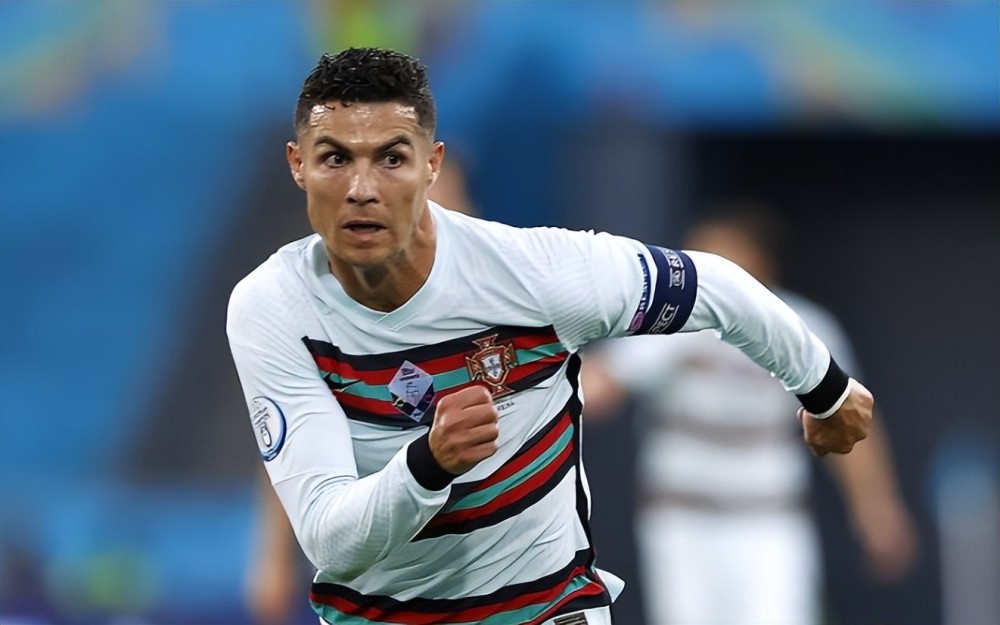  英超金靴争夺进入冲刺，萨拉赫领跑射手榜